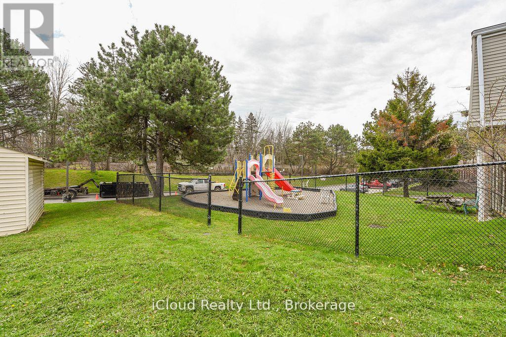 #88 400 MISSISSAUGA VALLEY BOULEVARD - 40