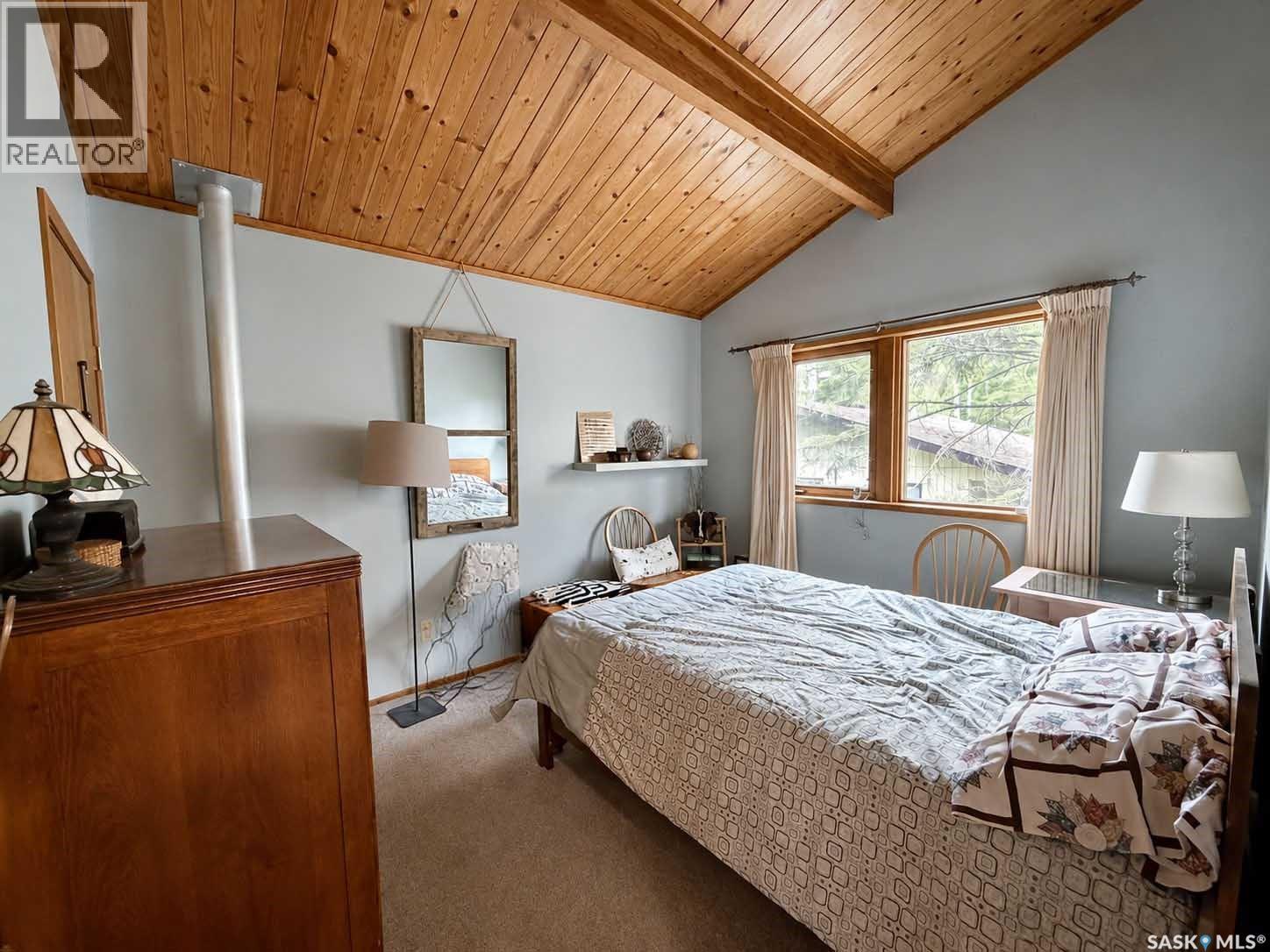 333 Ambrose AVENUE — photo 15