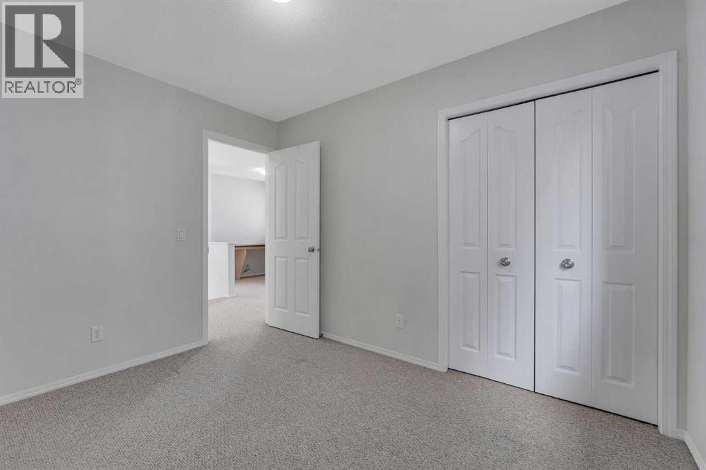 33 saddlecrest Crescent NE — photo 33