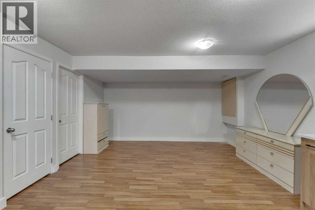 33 saddlecrest Crescent NE — photo 41