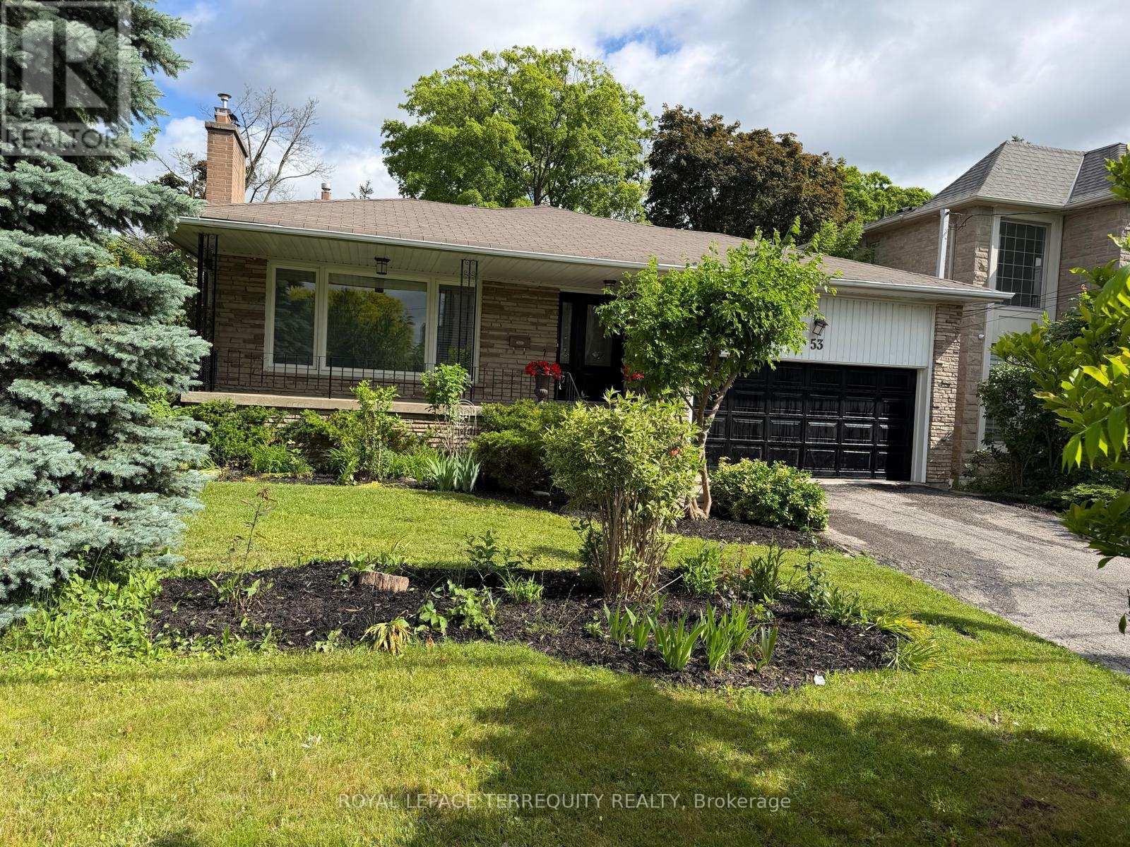 Listing photo of 53 VIAMEDE CRESCENT