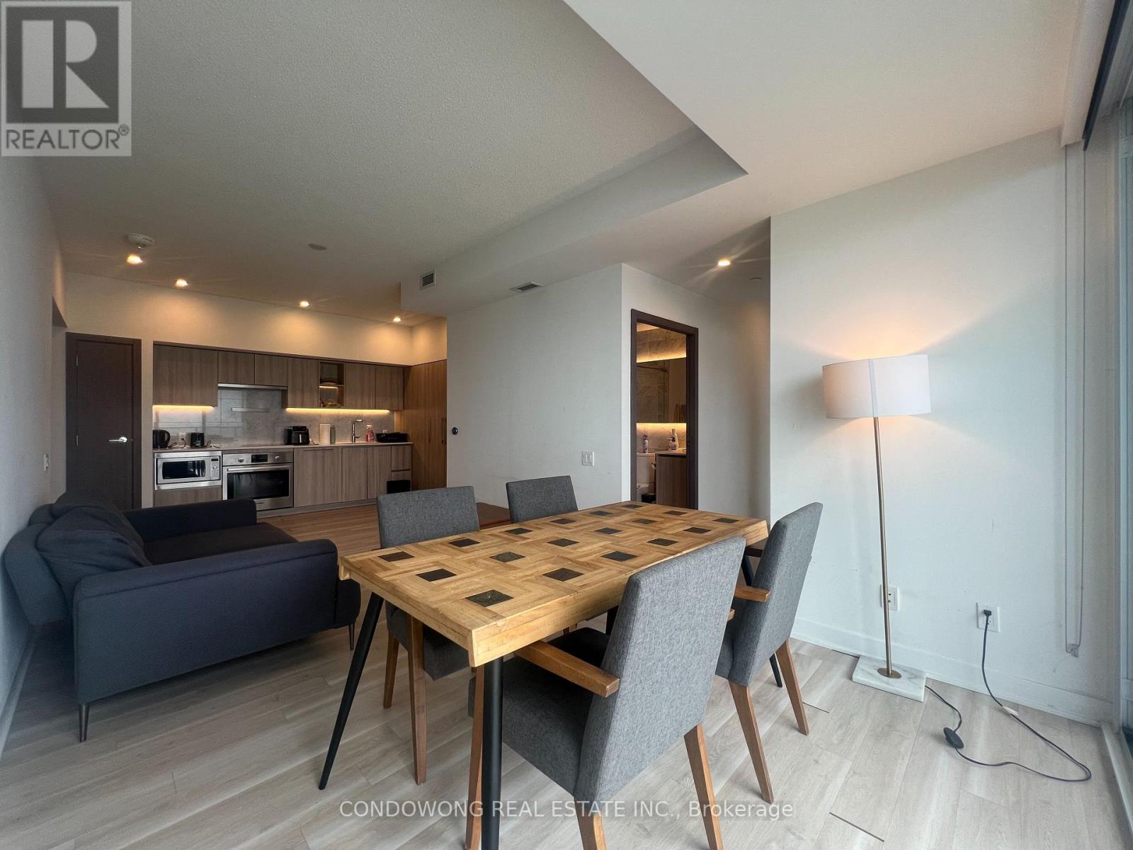 Very Spacious Dining Room