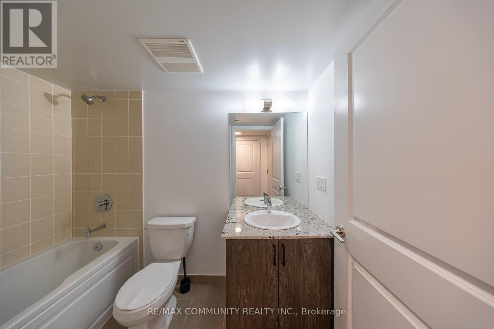 #429 20 MEADOWGLEN PLACE - Image 6