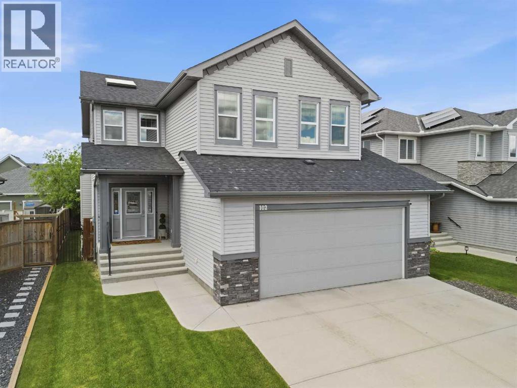 102 Drake Landing Heights - Image 2