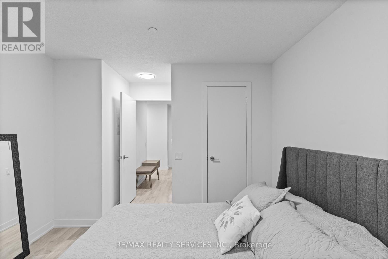 #115 251 MANITOBA STREET - 21
