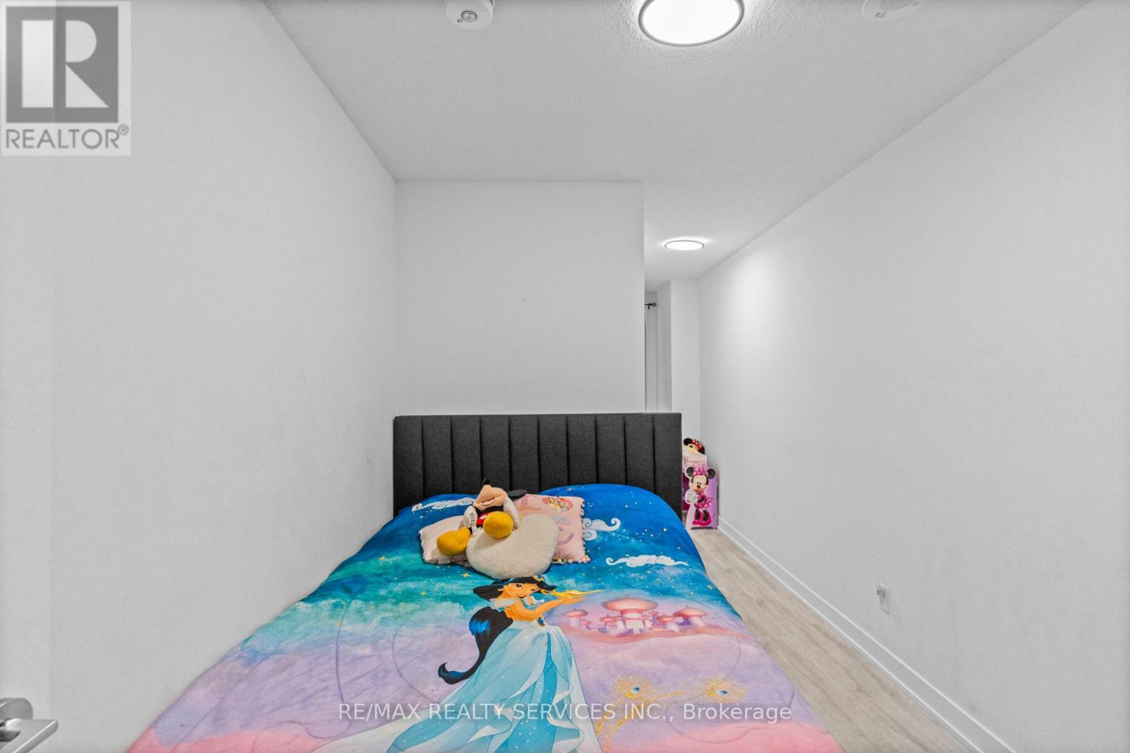 #115 251 MANITOBA STREET - 22