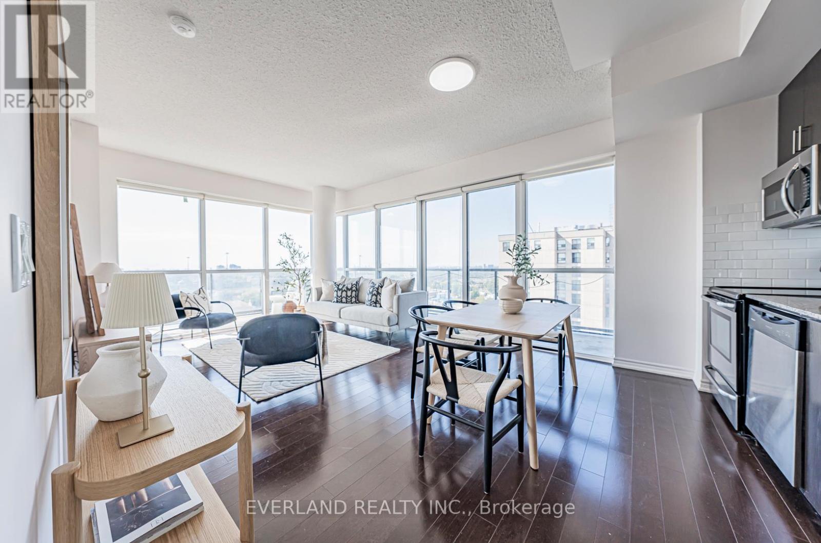 Listing photo of 834 - 15 JAMES FINLAY WAY