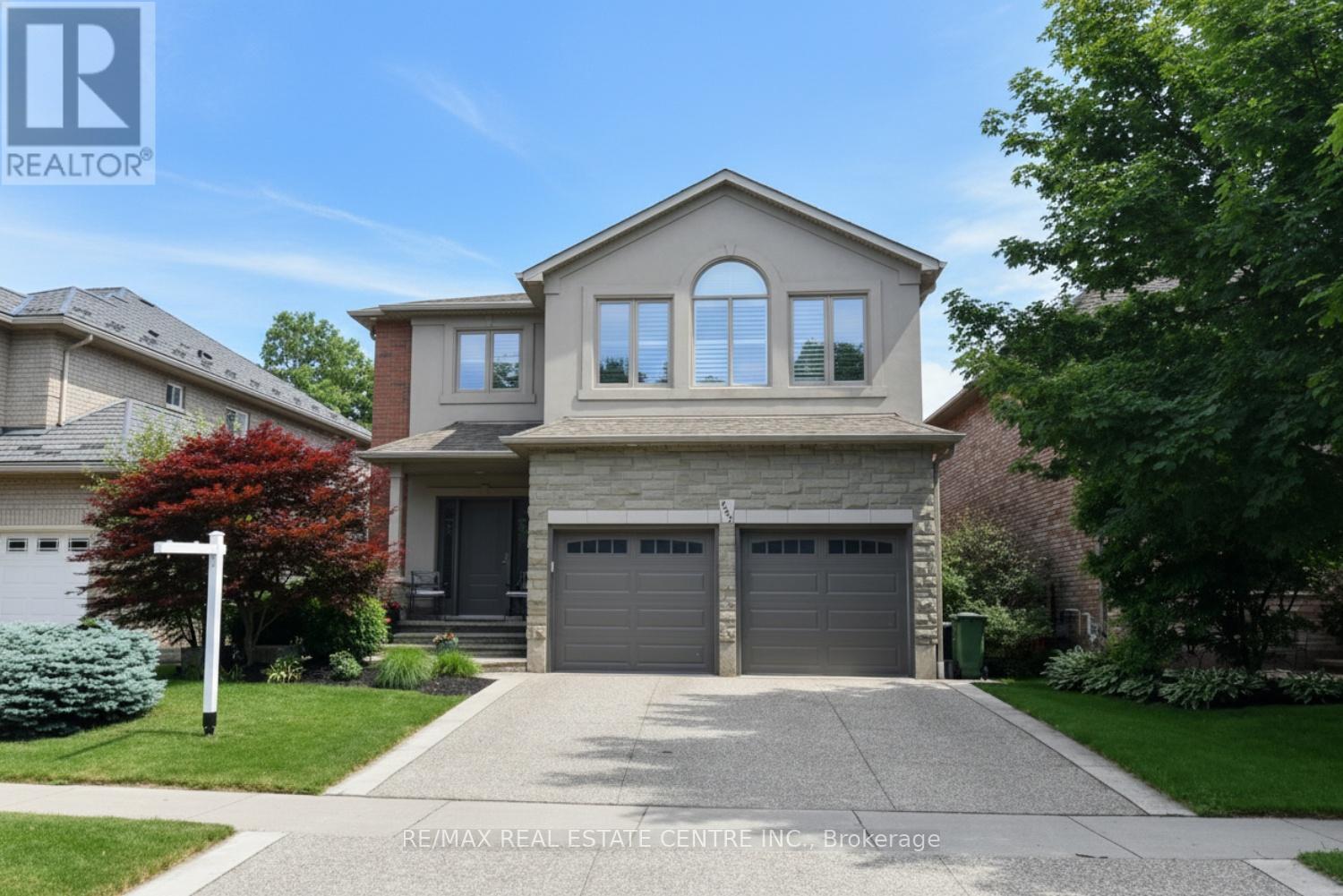 227 VALRIDGE DRIVE - 1