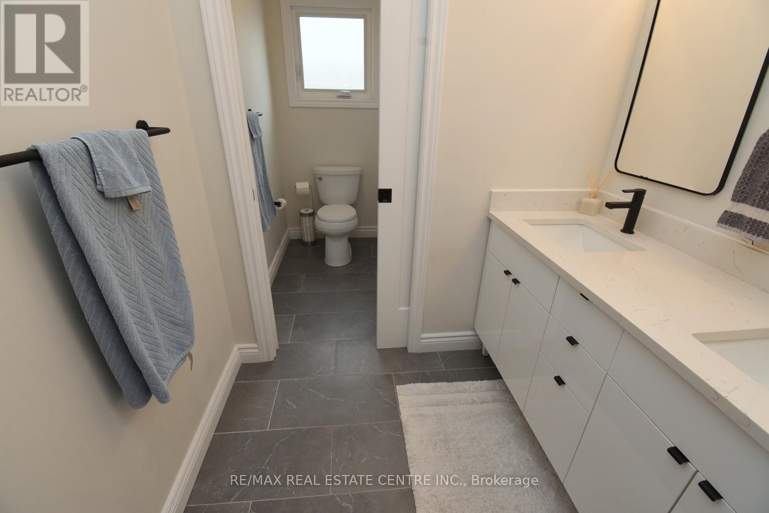 227 VALRIDGE DRIVE - 32