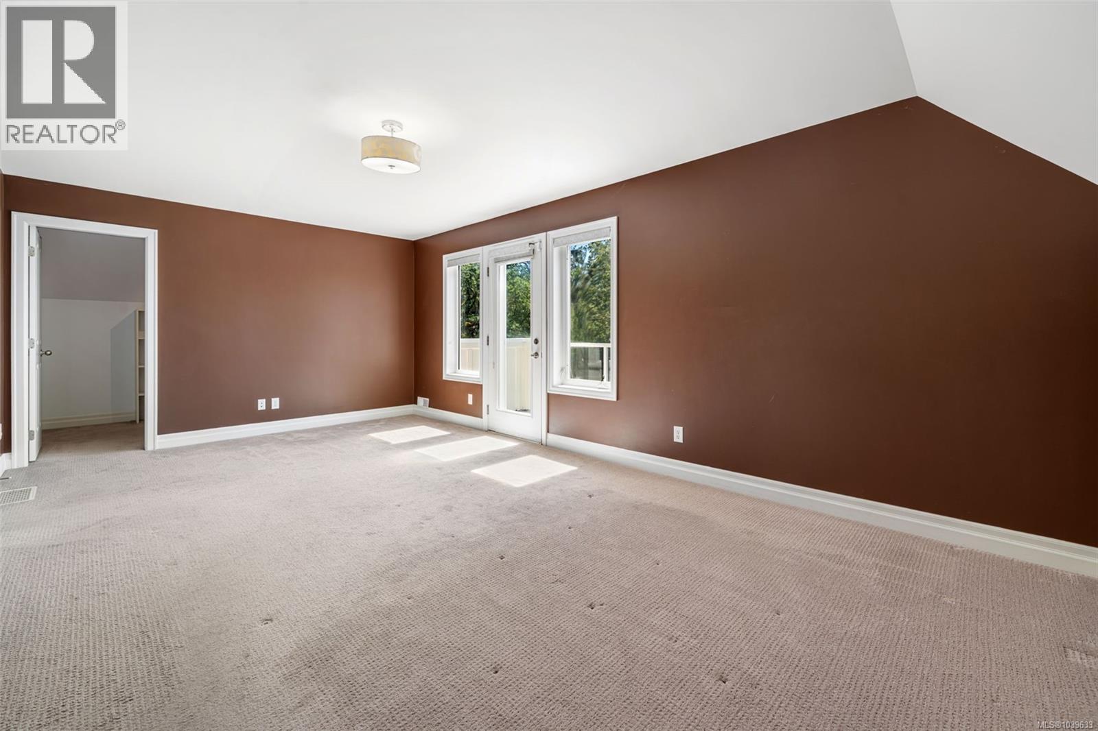 1543 Mt. Douglas Cross Road, Saanich