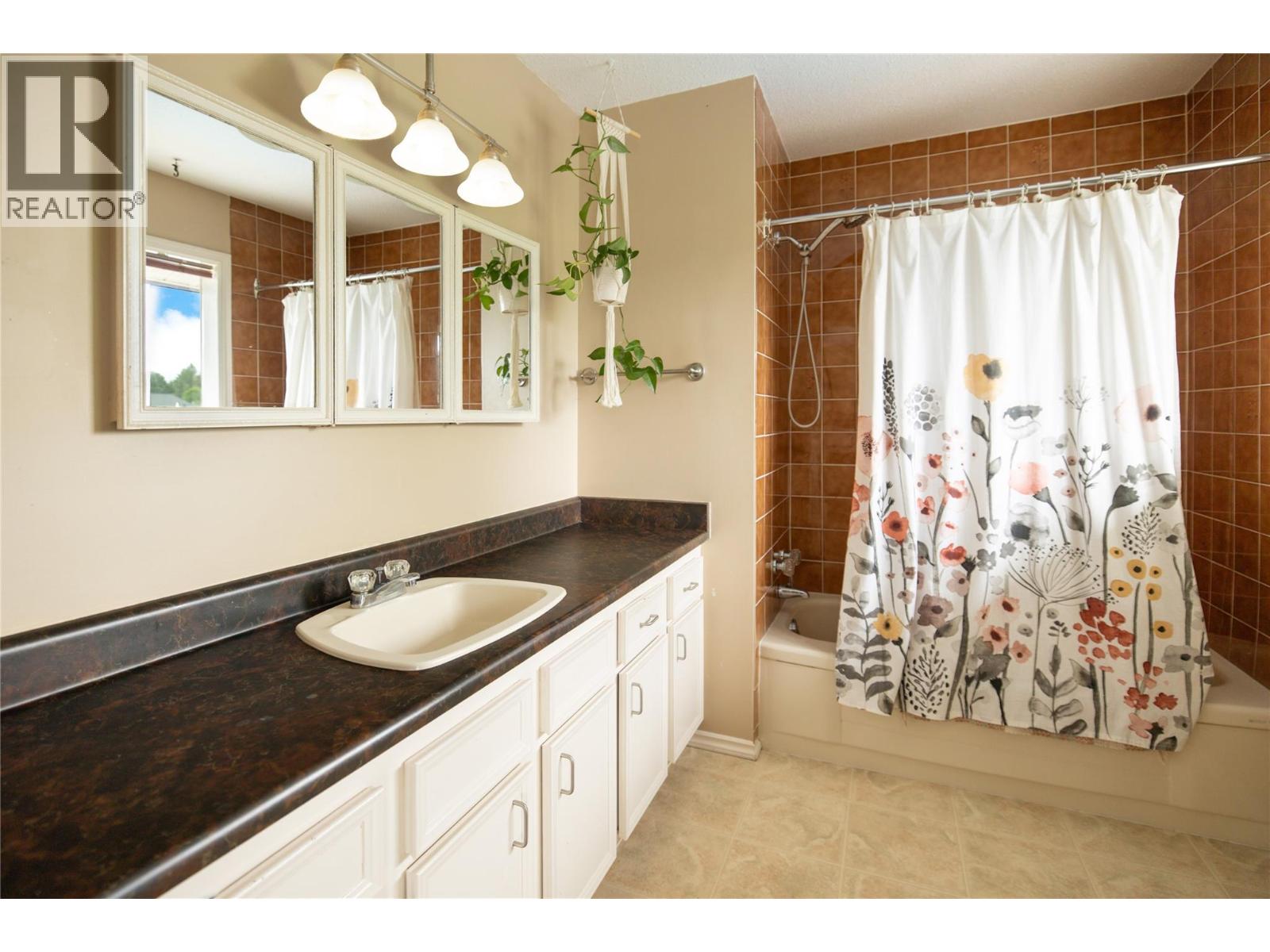  3450 Barberry Street, Kelowna