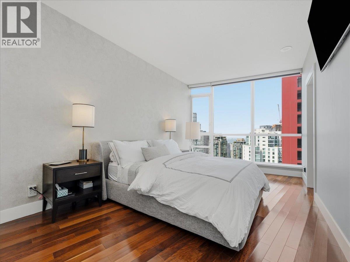 3301 1189 MELVILLE STREET, Vancouver