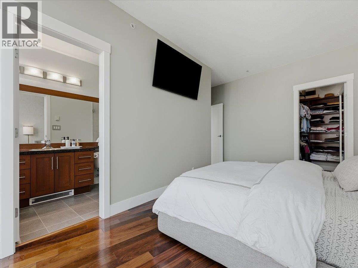 3301 1189 MELVILLE STREET, Vancouver