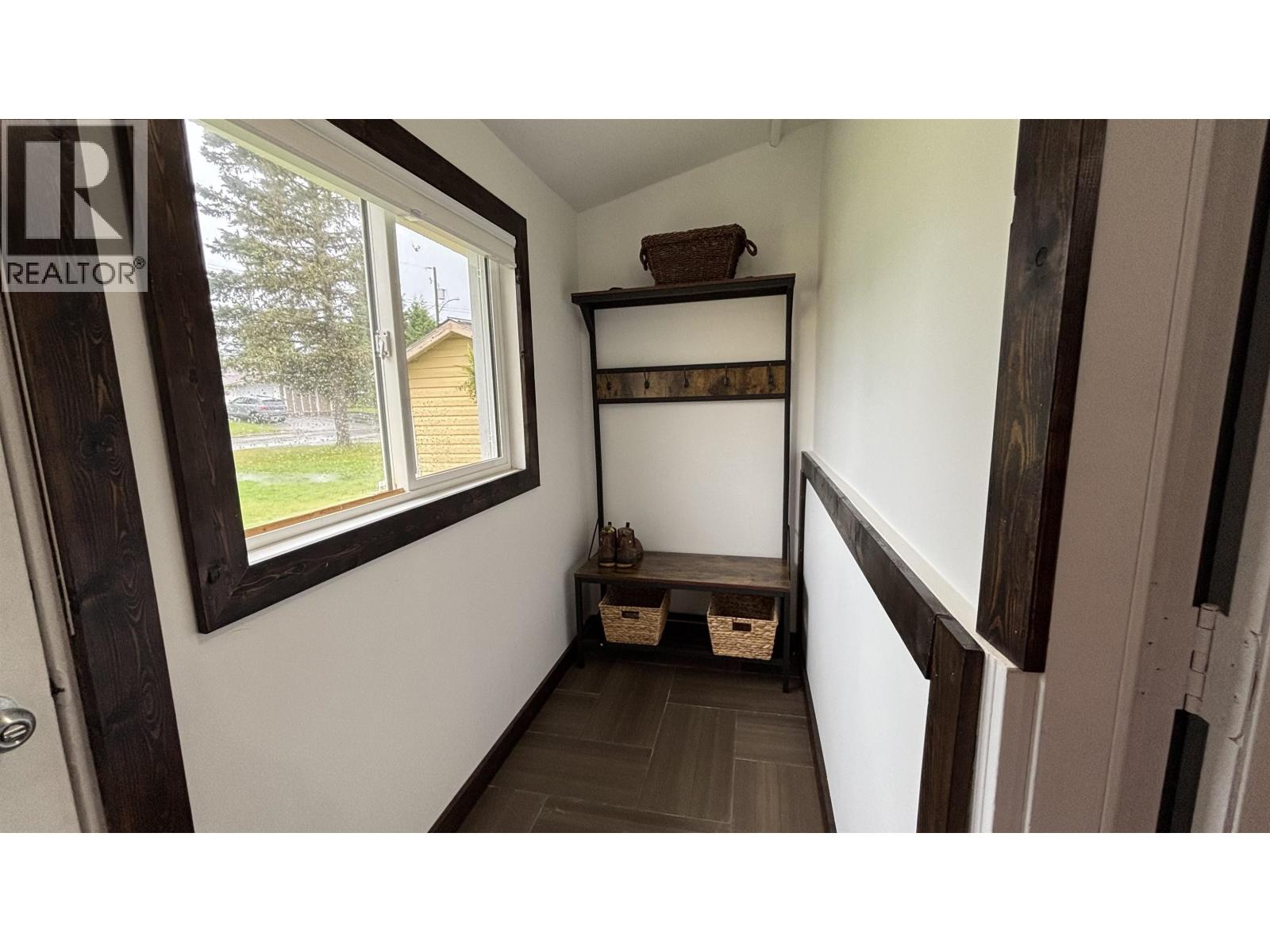 29 PLOVER STREET - 15