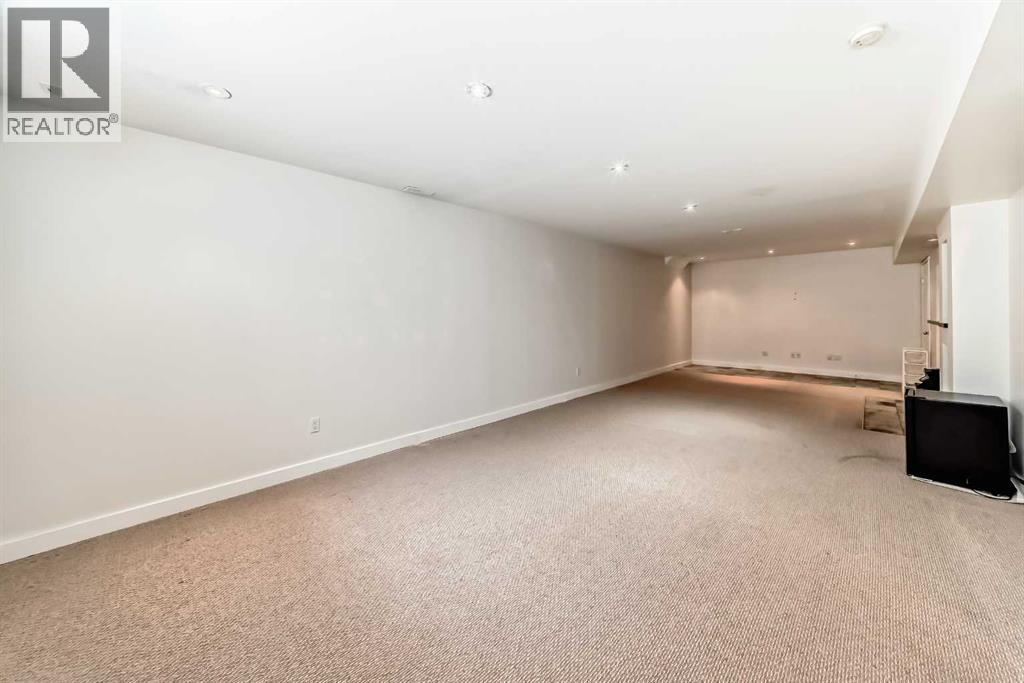 130 PANORAMA HILLS View NW - 33