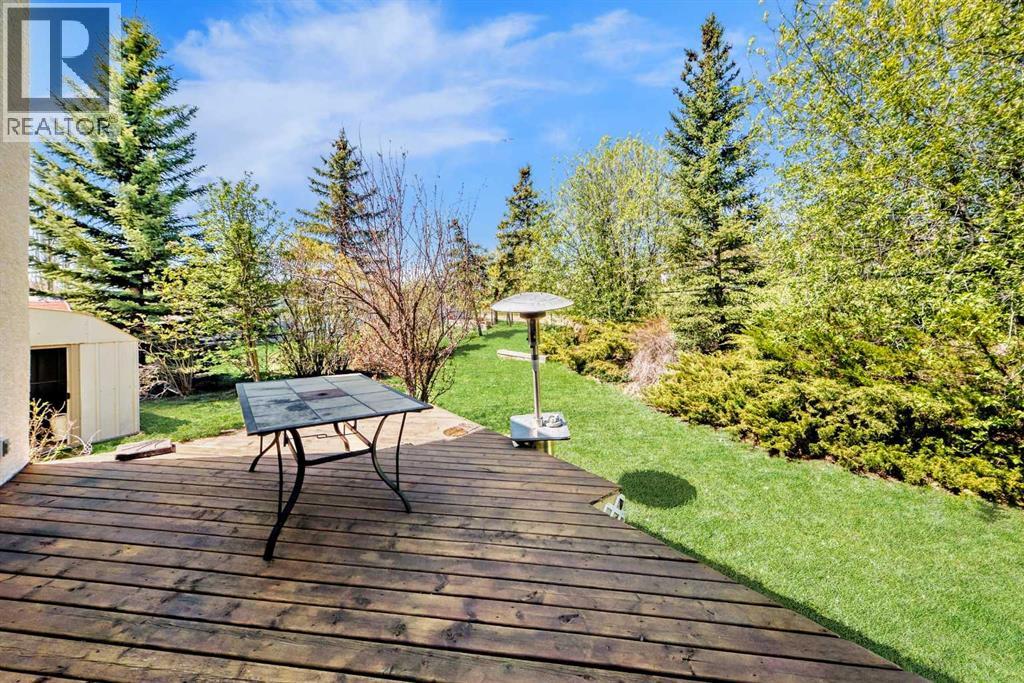 130 PANORAMA HILLS View NW - 44