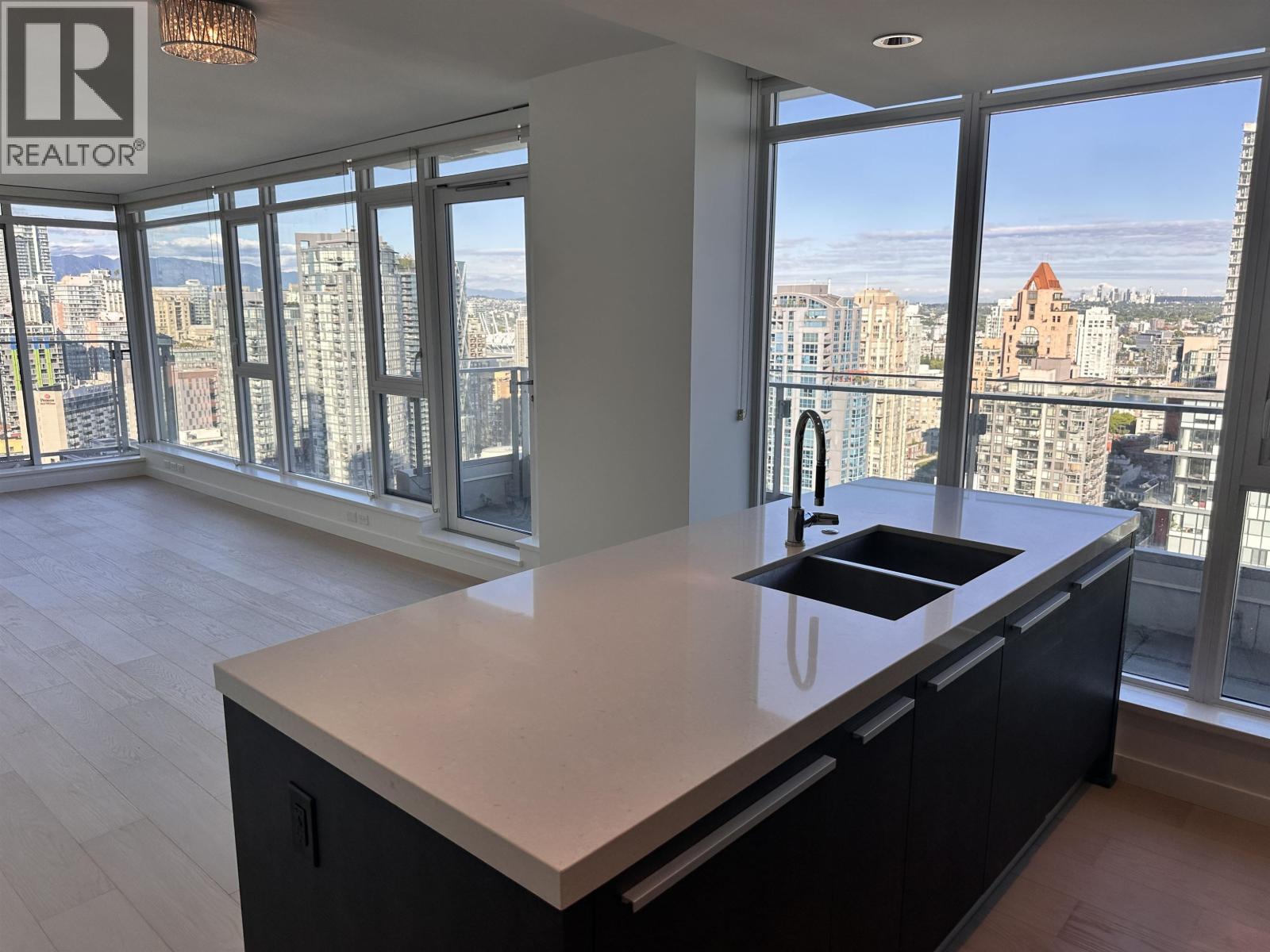 29F 1351 CONTINENTAL STREET, Vancouver