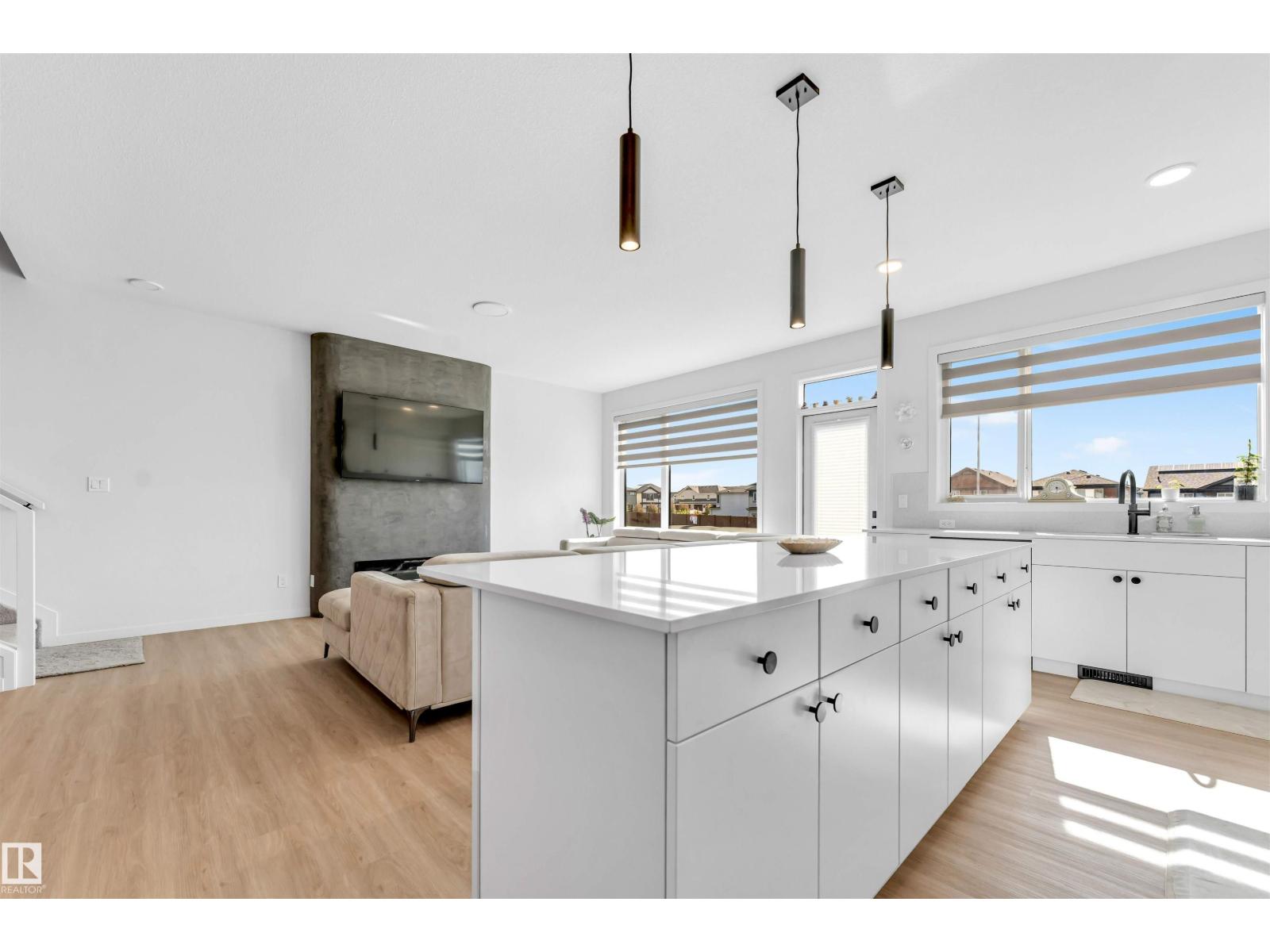 460 33 ST SW - 12
