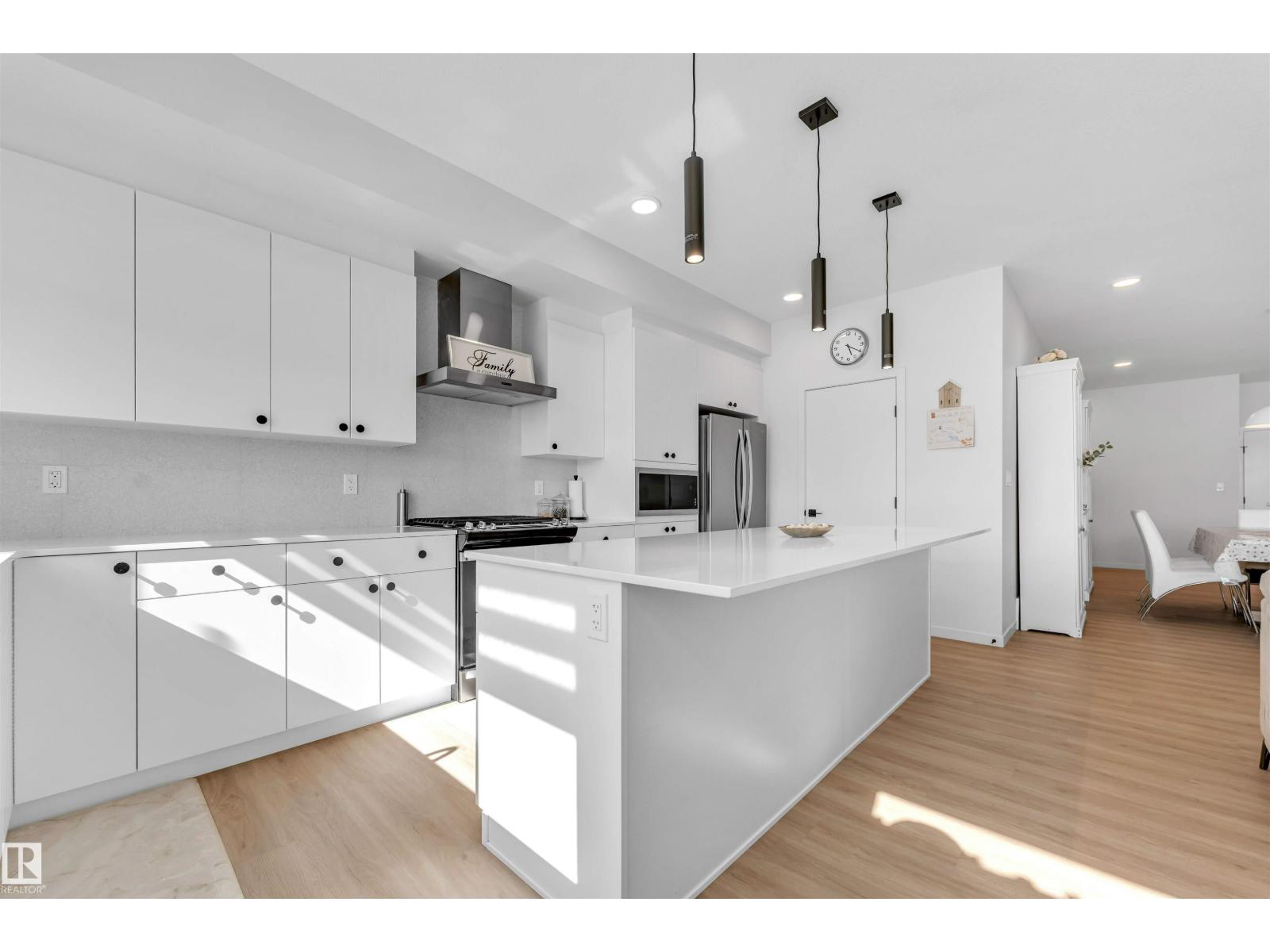 460 33 ST SW - 14