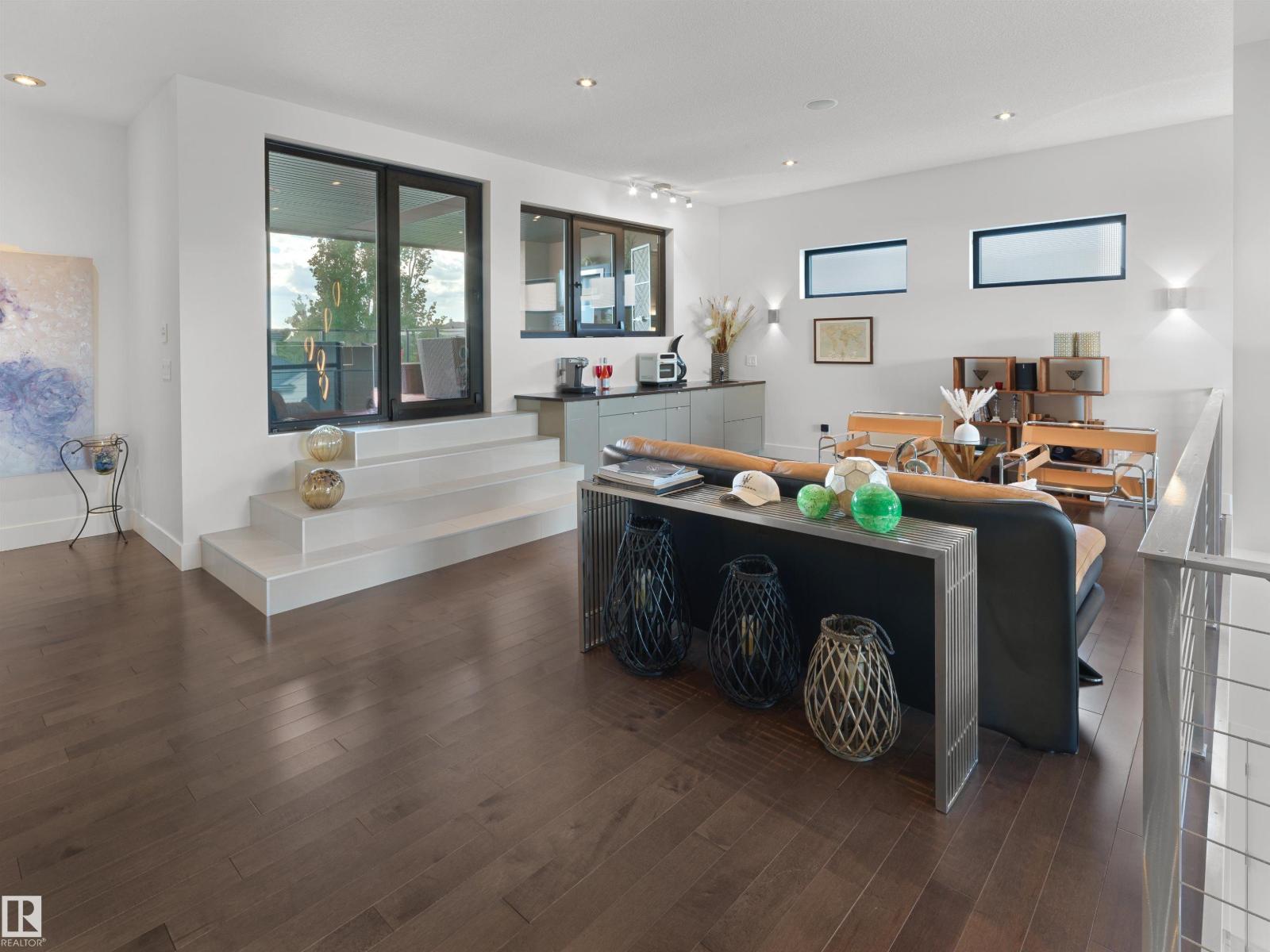 622 HOWATT DR SW — photo 26