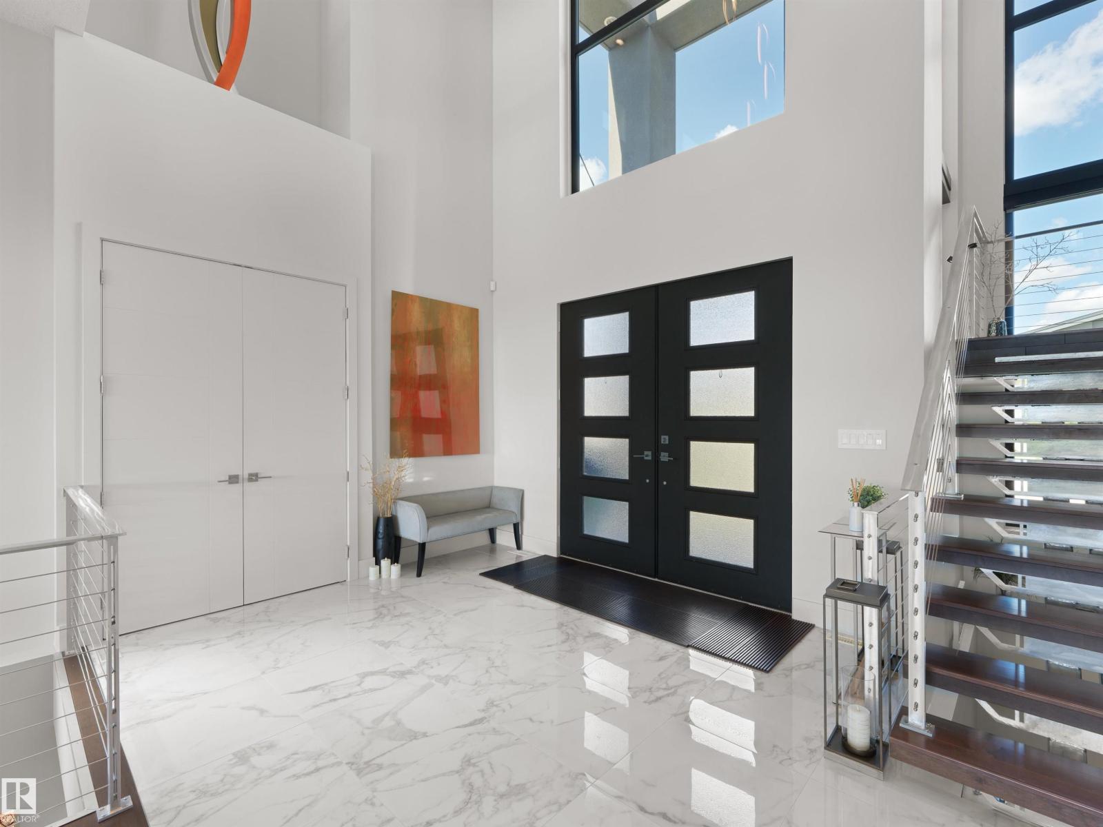 622 HOWATT DR SW - photo 3