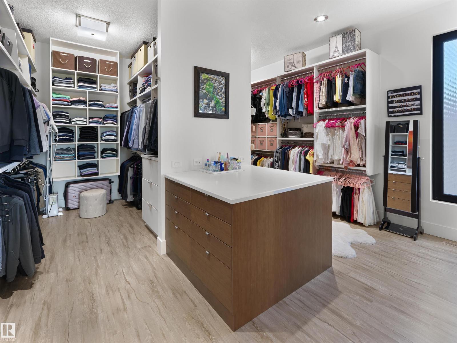 622 HOWATT DR SW — photo 36
