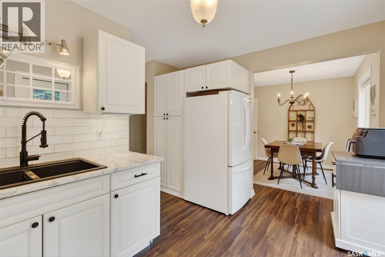603 Marine DRIVE - 17