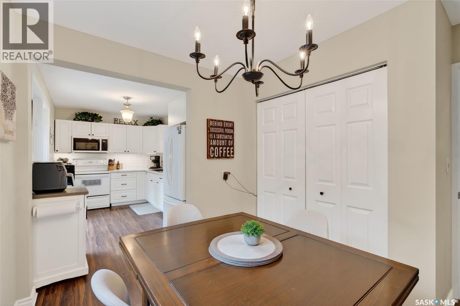 603 Marine DRIVE - 24