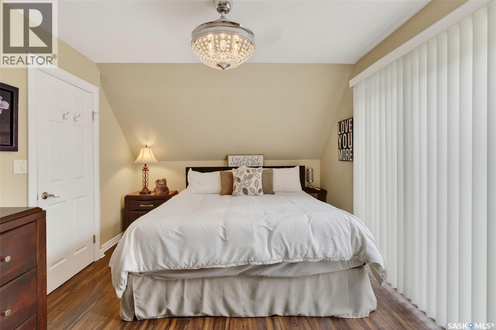 603 Marine DRIVE - 27