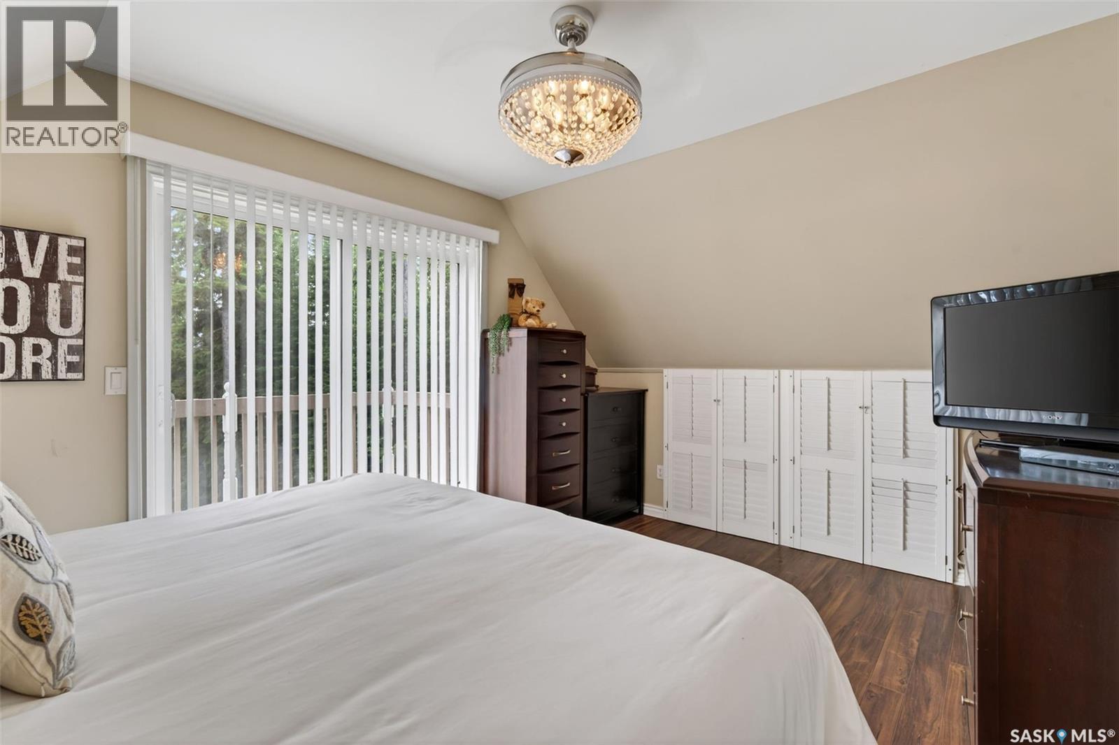 603 Marine DRIVE - 28