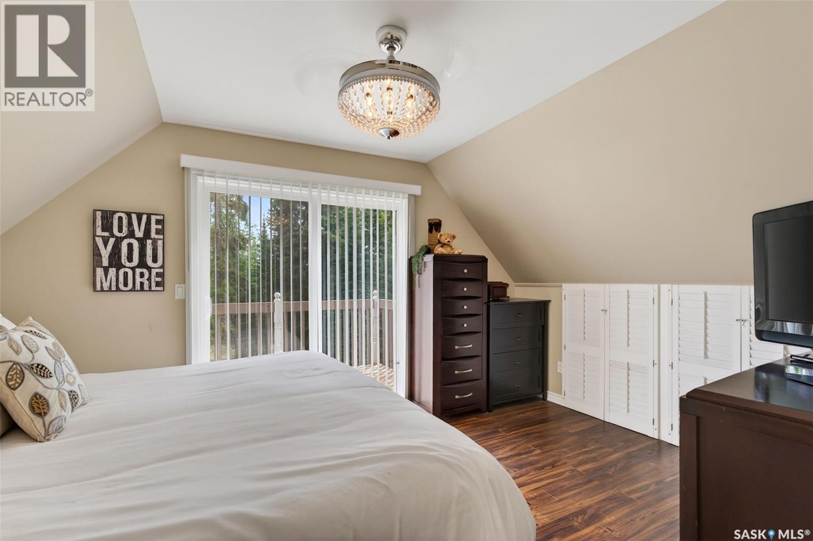 603 Marine DRIVE - 29