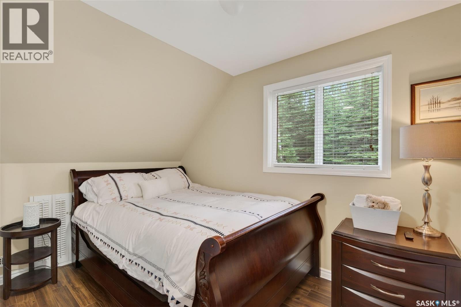 603 Marine DRIVE - 32