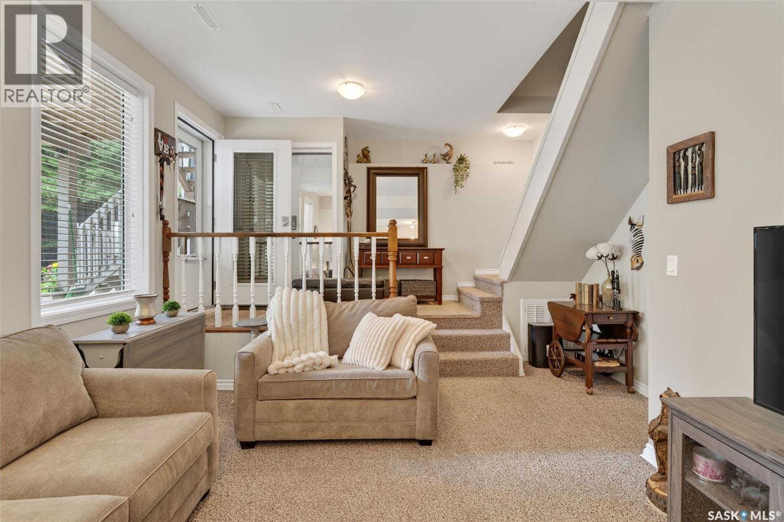 603 Marine DRIVE - 39
