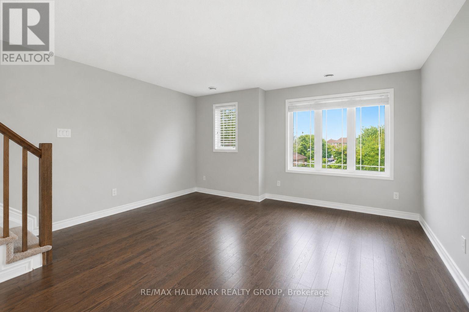 2 Bed, 3 Bath House for Sale in Ottawa – 670 DANACA PRIVATE, Ottawa – MLS# X13438934 - Image 14