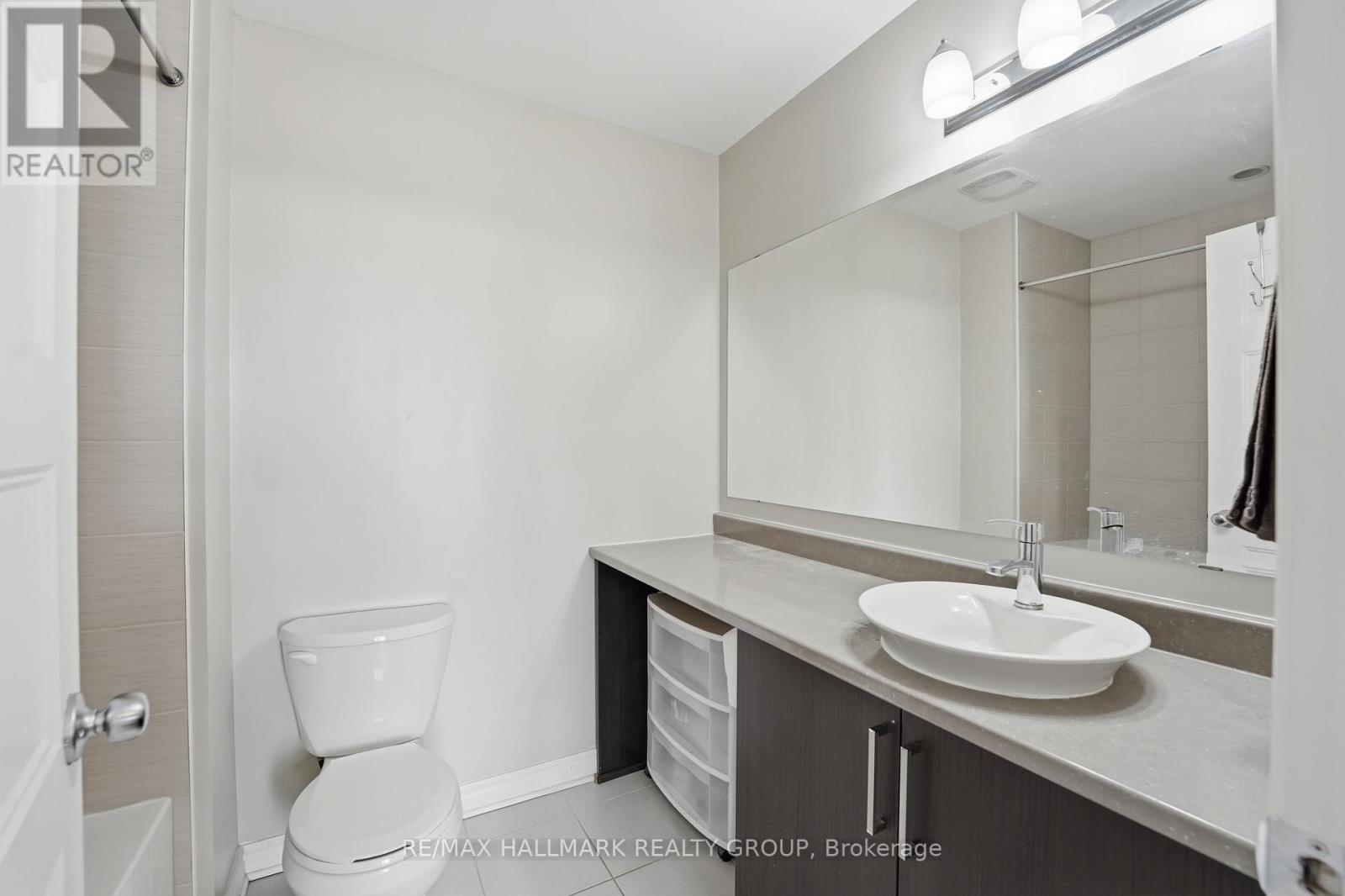 2 Bed, 3 Bath House for Sale in Ottawa – 670 DANACA PRIVATE, Ottawa – MLS# X13438934 - Image 24