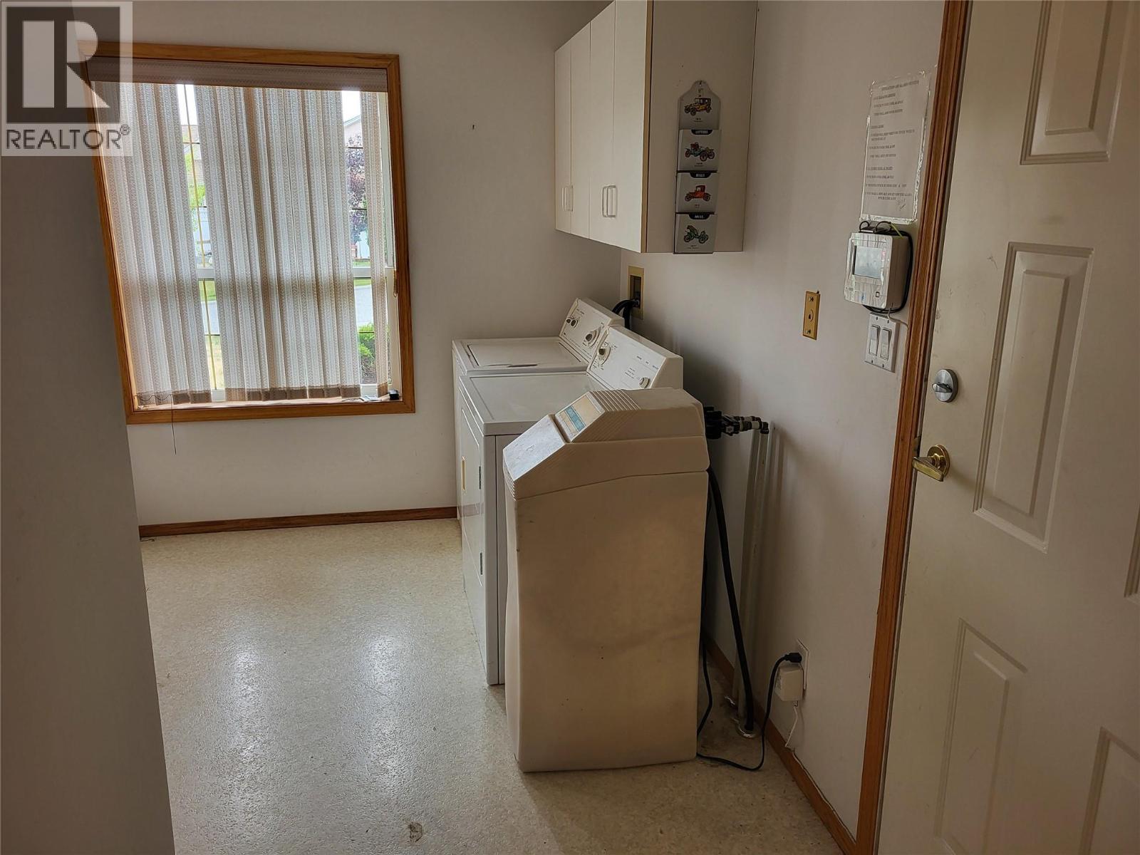 6184 Saint Martin Place - 3