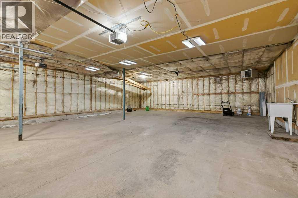 6 Car Garage