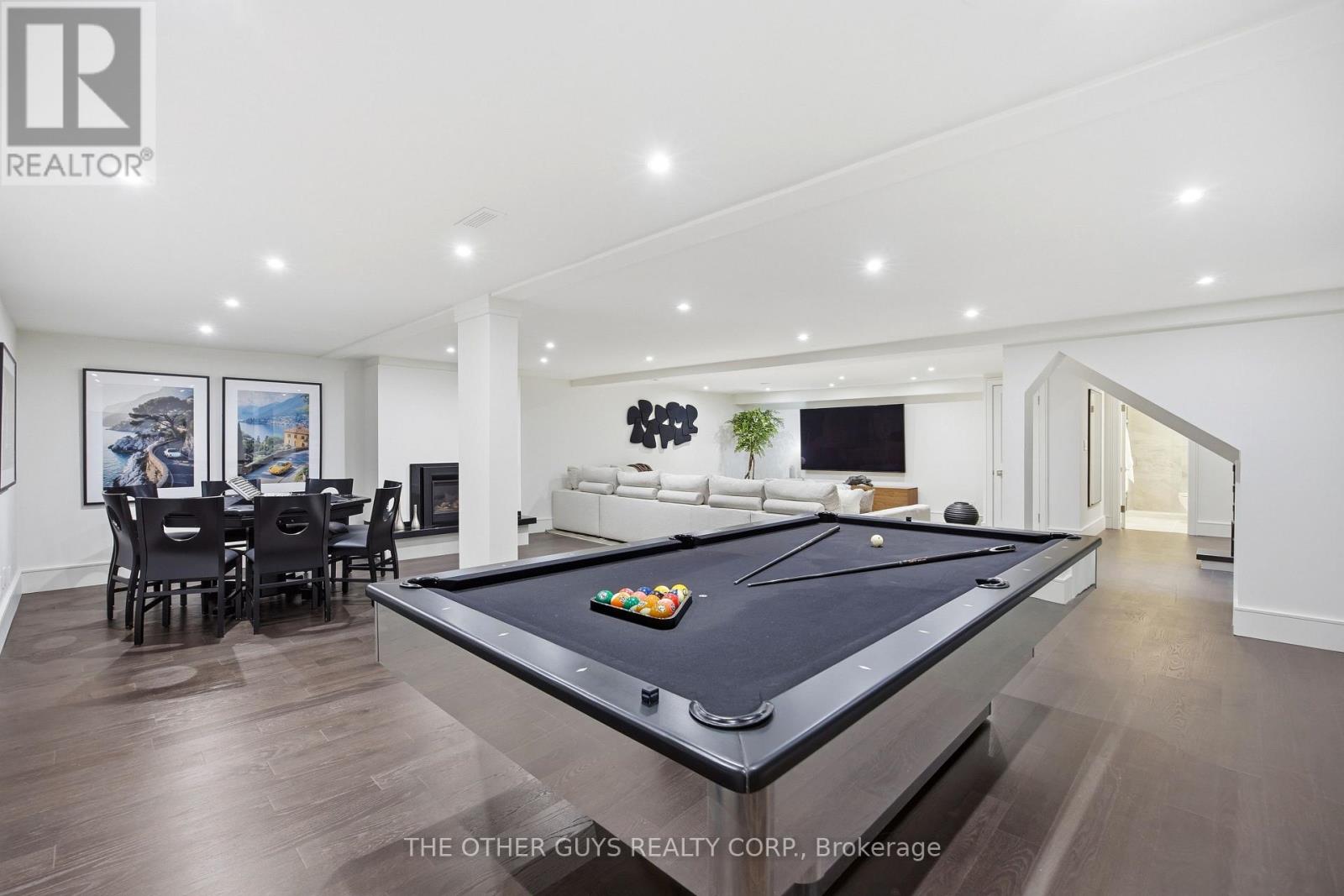 18 CHIPSTEAD ROAD - 40