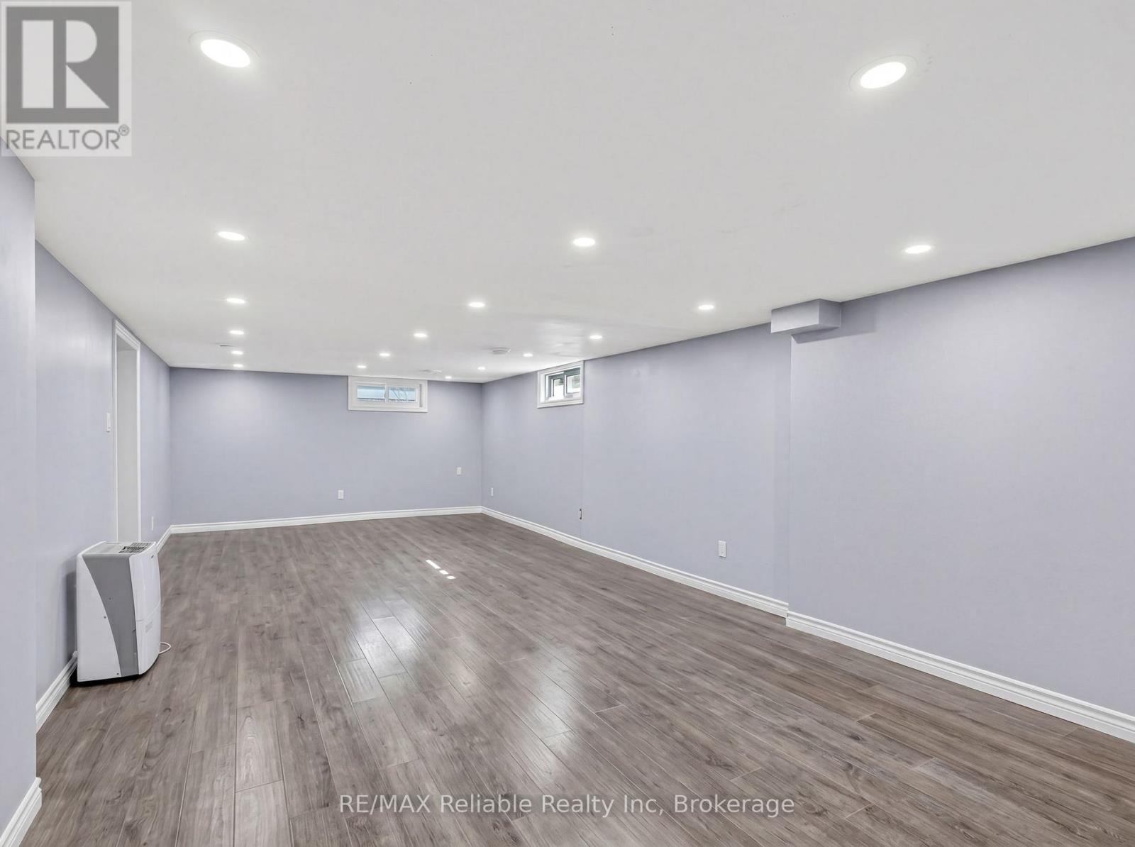 182 JARVIS STREET S - 22