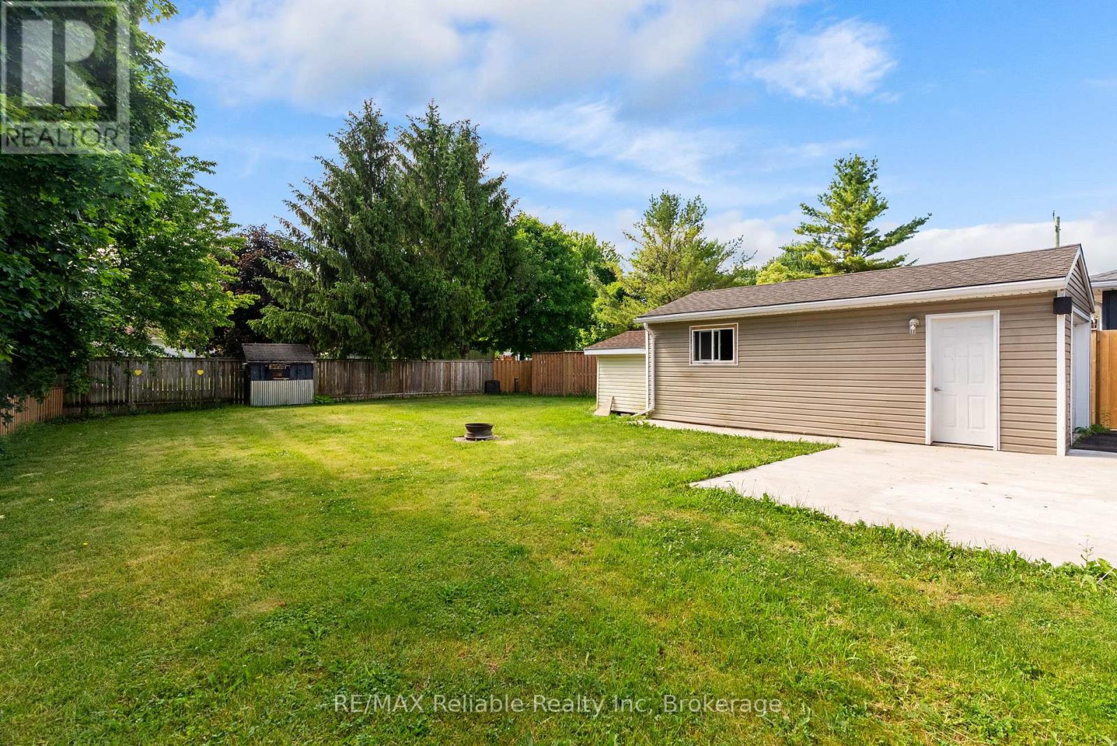 182 JARVIS STREET S - 34