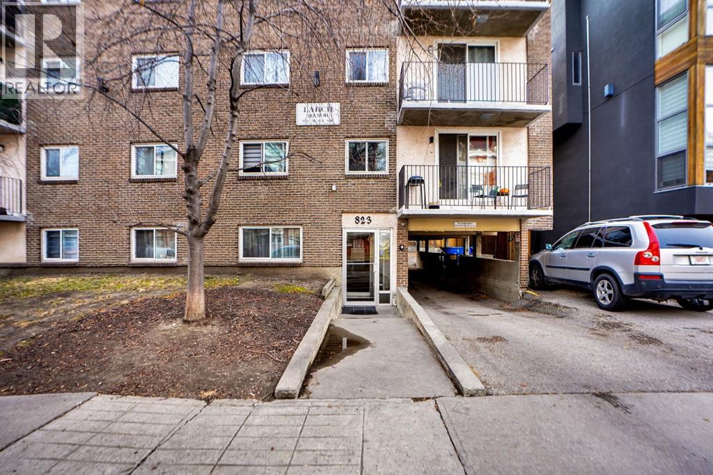 #405 823 19 Avenue SW - 23