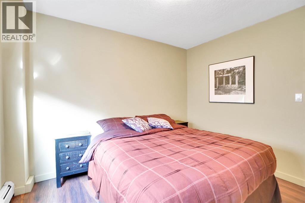 #405 823 19 Avenue SW - 19