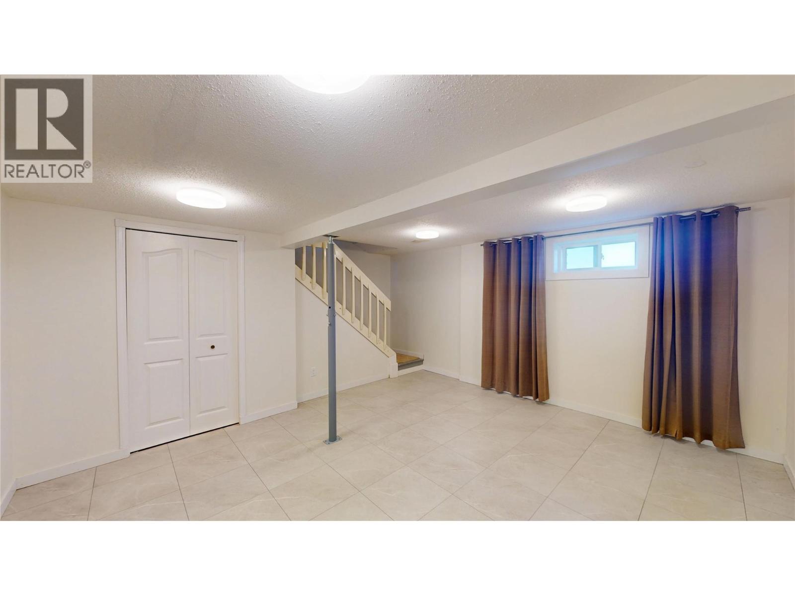 2221 3RD Street N - 27