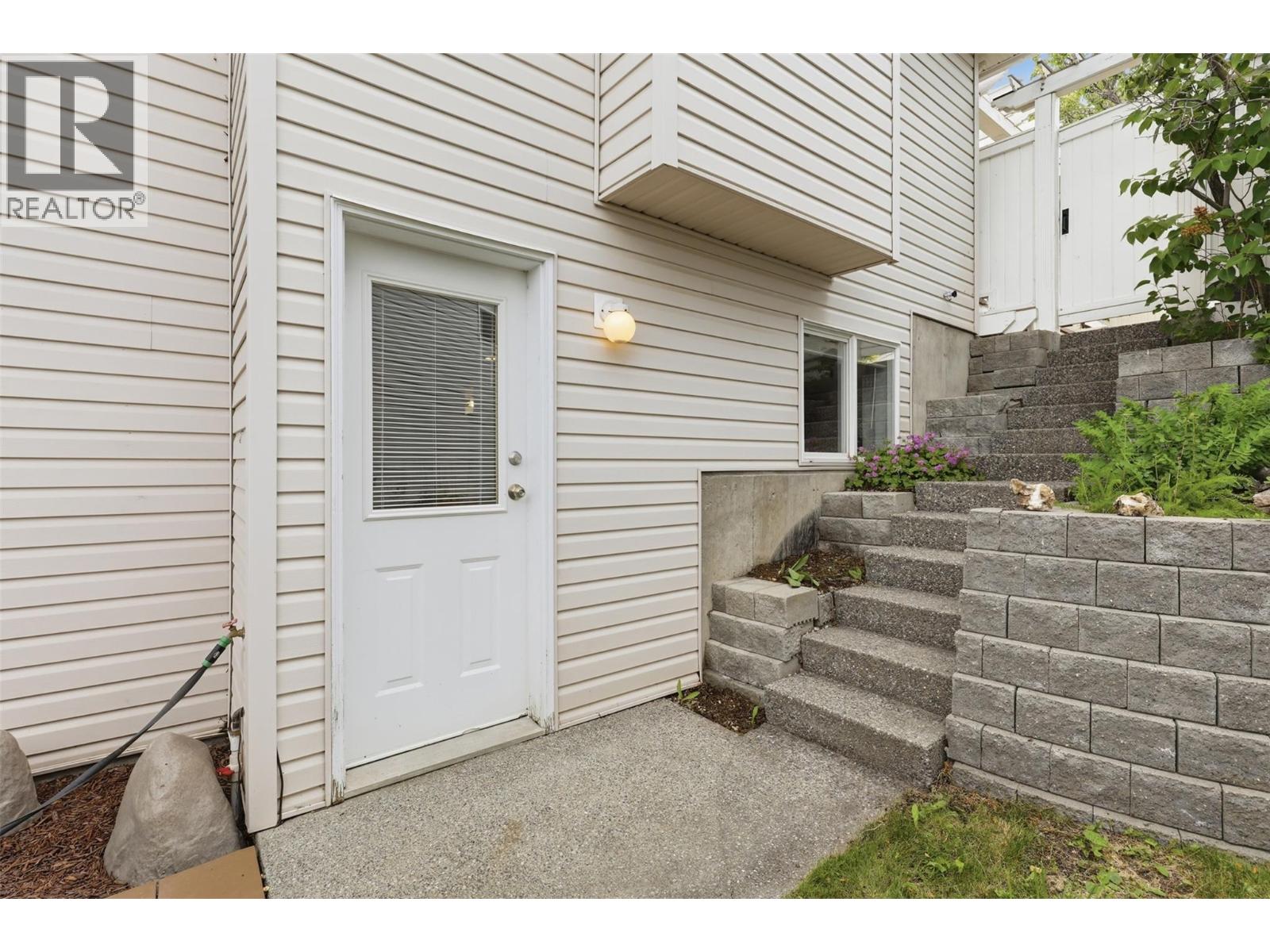 2335 Regent Place - 24