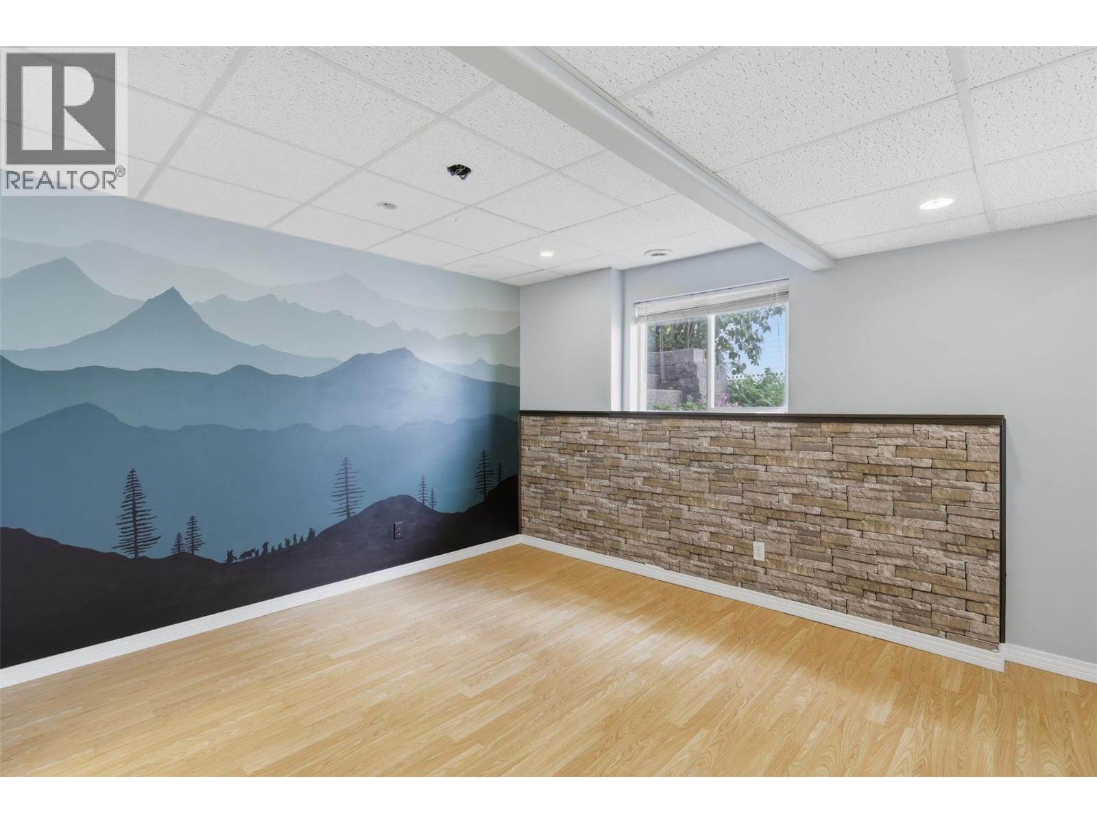 2335 Regent Place - 22