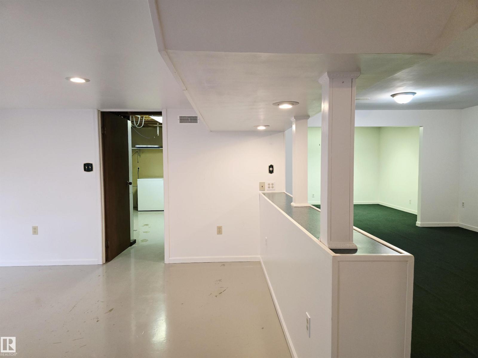 66 MILLER AV — photo 25