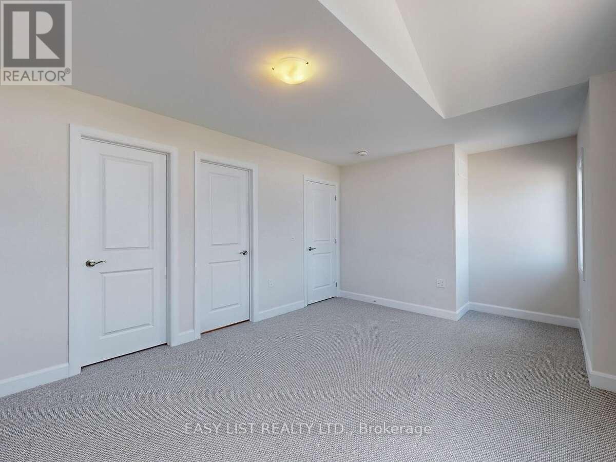 64 YORK DRIVE - 24