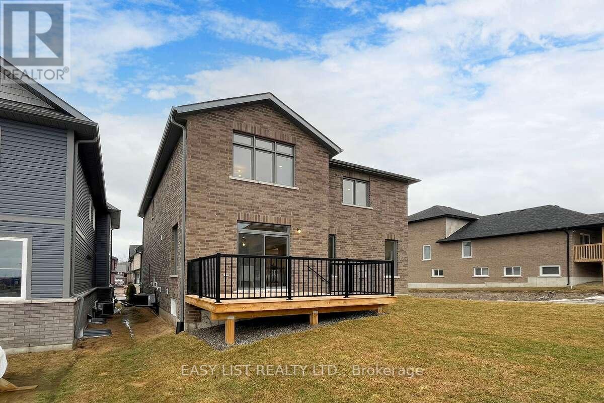 64 YORK DRIVE - 31