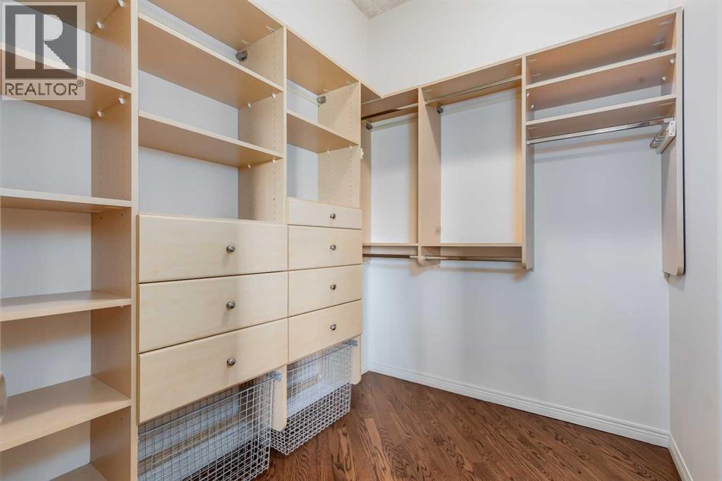 Walk-in California closet