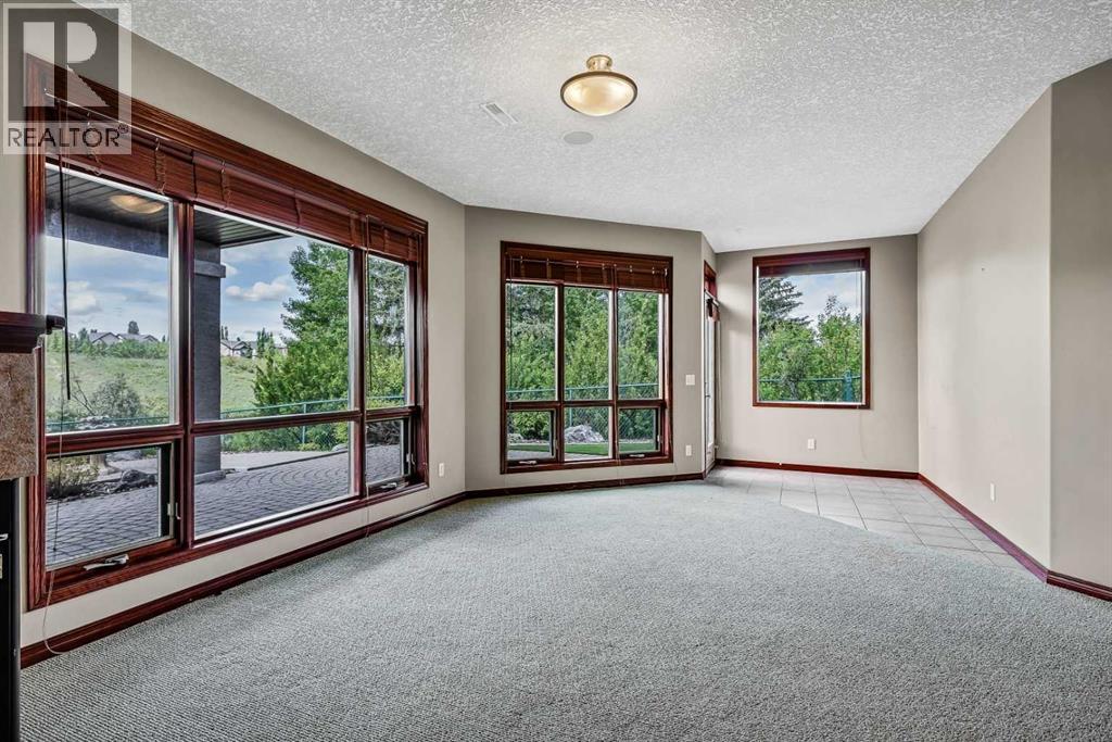 Walk-out basement backing onto a fabulous view of the Ravine